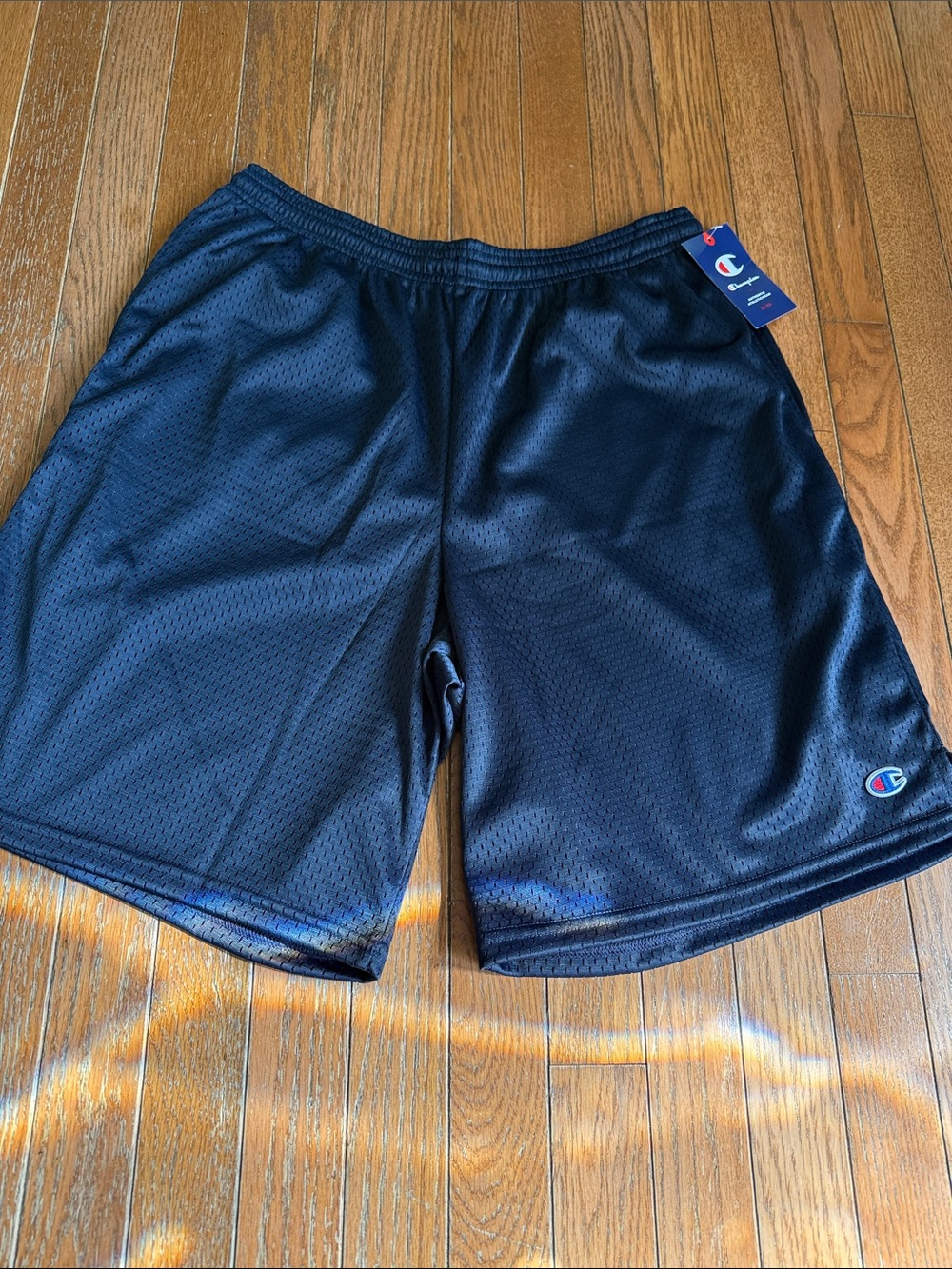 NWT men’s athletic shorts size L